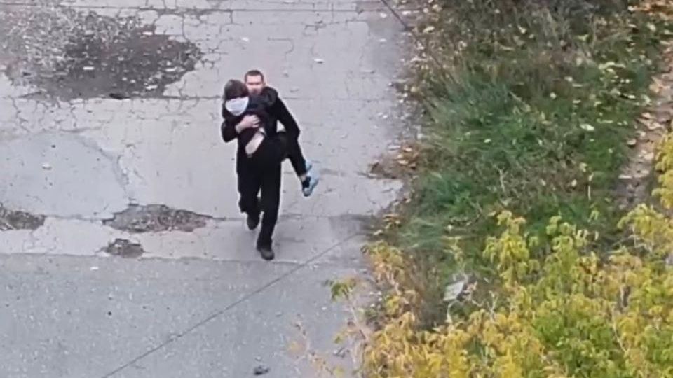 Nové důkazy o vraždách v Pokrovsku: Rusové dostali rozkaz postřílet civilisty